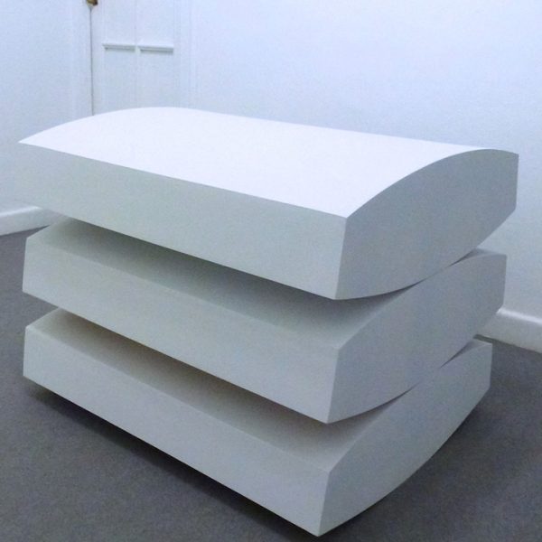 Escultura, 1, 2016. Acrílico sobre madera. 74 x 94 x  72 cm