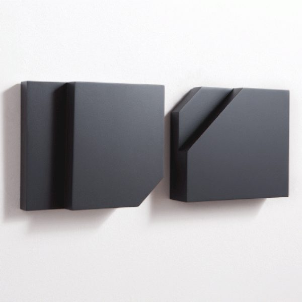 S-91 , 2014. Madera y pintura sintética. 58 x 24 x 6 cm