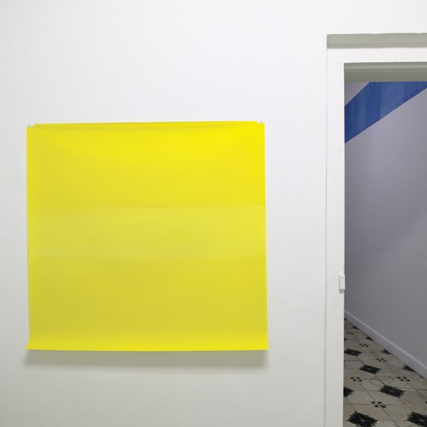 Vista de la exposición, 2015. Acrílico sobre papel poliester. 120 x 120 cm