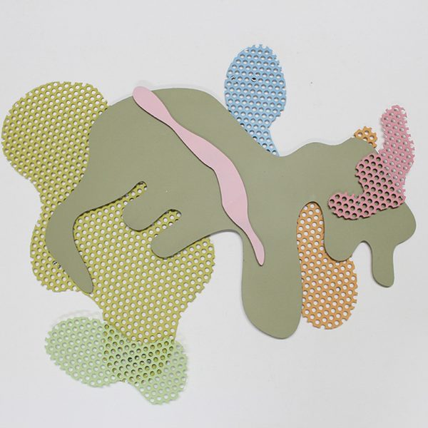 Túmulo VII, 2019. Acero esmaltado. 80 x 70 cm