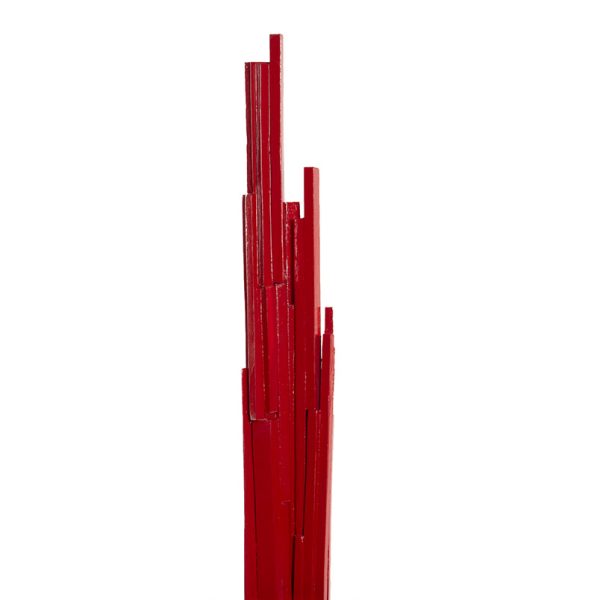 Adolfo Manzano. Monumento a contrapelo, 2024. Madera de castaño esmaltada. 53 x 13 x 11 cm