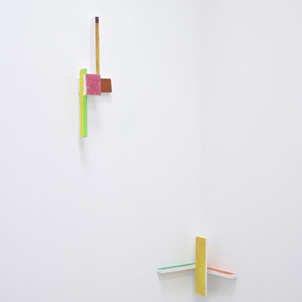 Paco Fernandez. S.T., 2004 Acrílico sobre madera. 30 x 29 x 29 cm + 60 x 21 x 8 cm