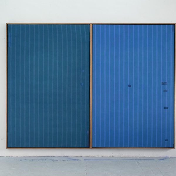 Maria Tinaut. Single lover I, & II, 2023.  Funda de colchón teñida y remendada sobre bastidor. 195 x 260 x 5 cm